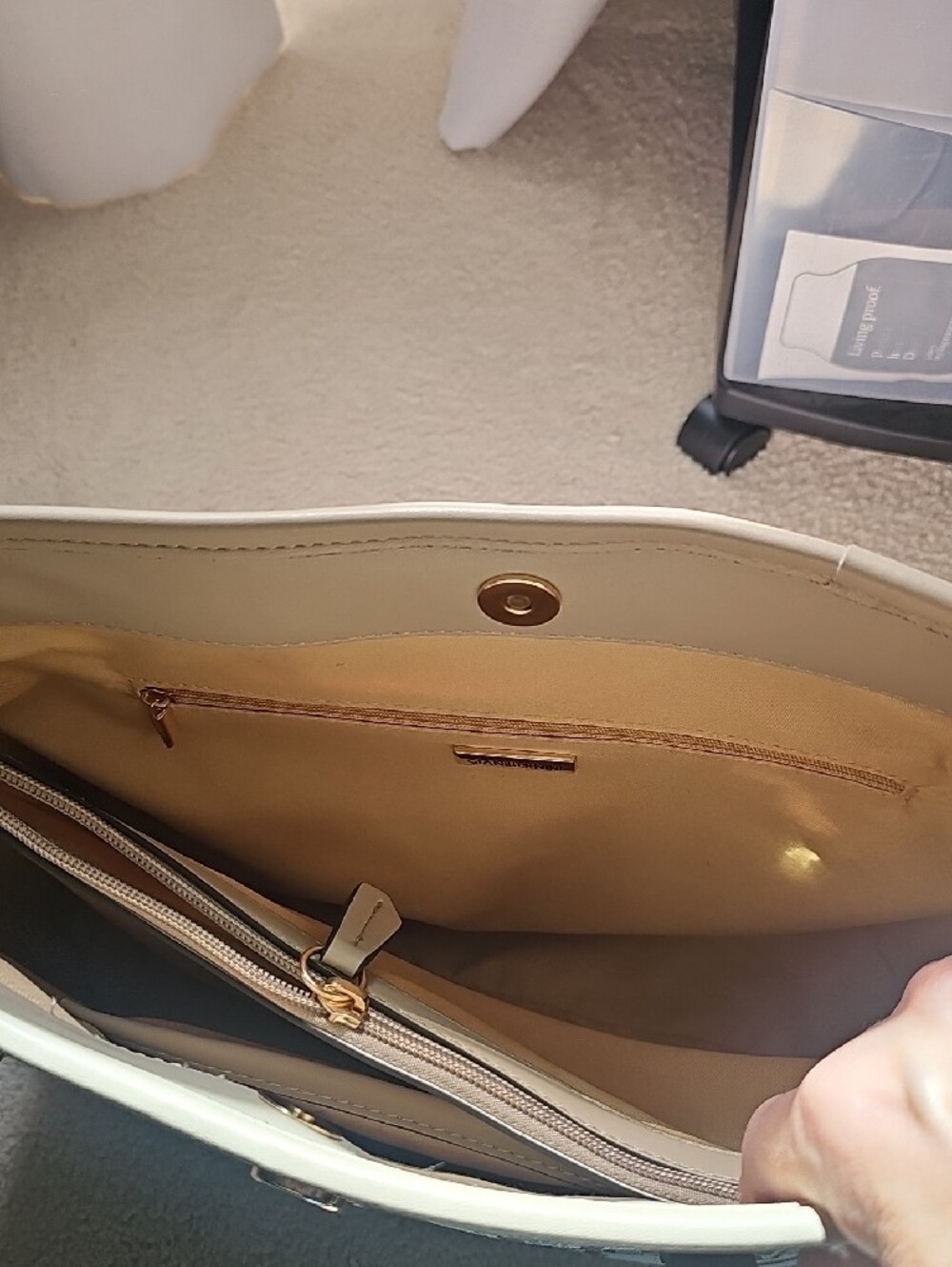 Giani Bernini Beige-Trim Holiday City Scene Tote - Picture 10 of 13